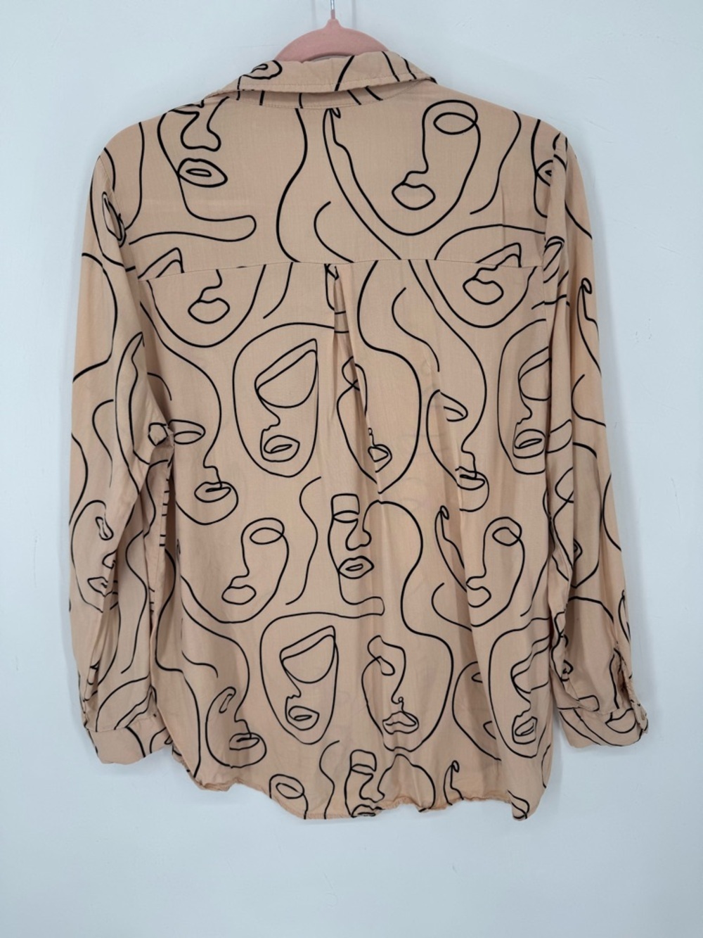 Milk & Honey Women's Lightweight Statement Abstract Button Down Top Size XL - Picture 2 of 9